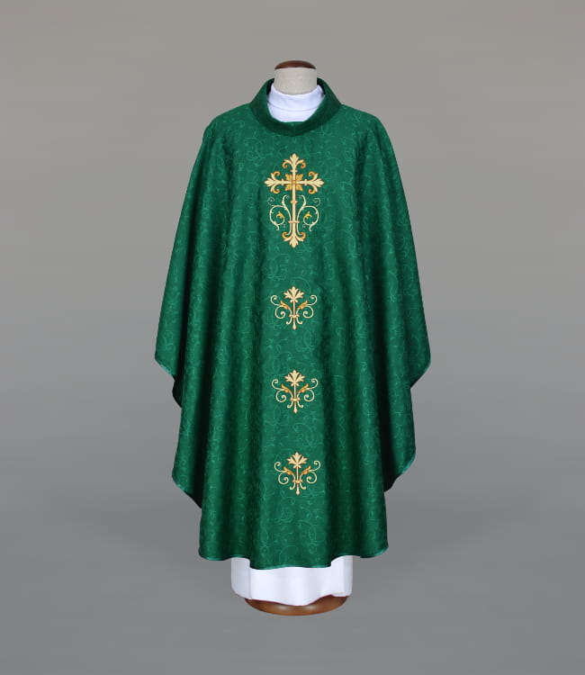 Green Chasuble with liturgical embroidery – Variant VIII — front view