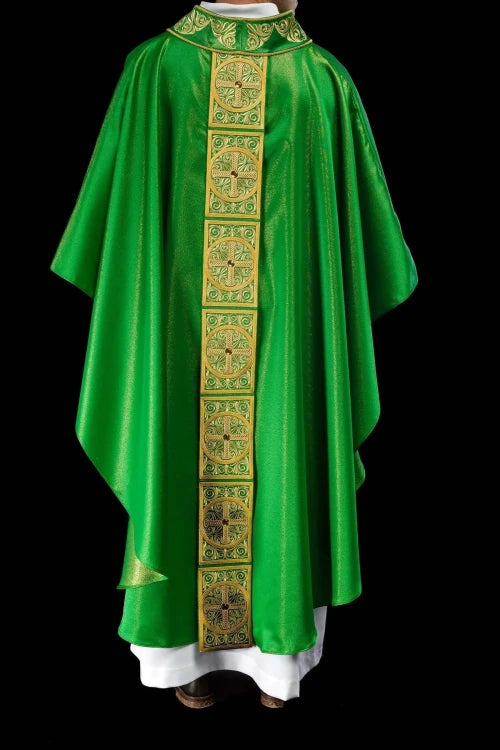 Green Chasuble with rich embroidery with decorative stones — fabric detail