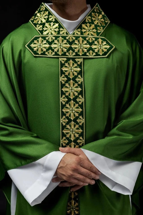 Green Chasuble with shimmering green embroidery — decoration detail