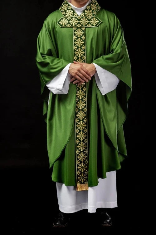 Green Chasuble with shimmering green embroidery — collar detail