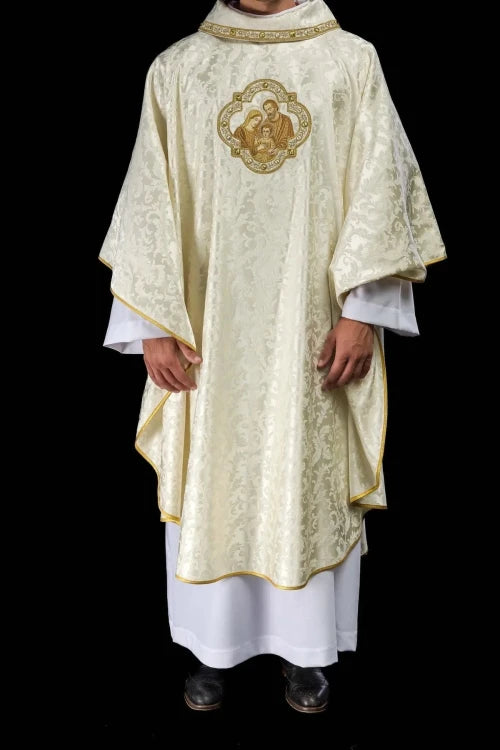 Ecru Chasuble with embroidered Holy Family image for Christmas – Variant II — decoration detail