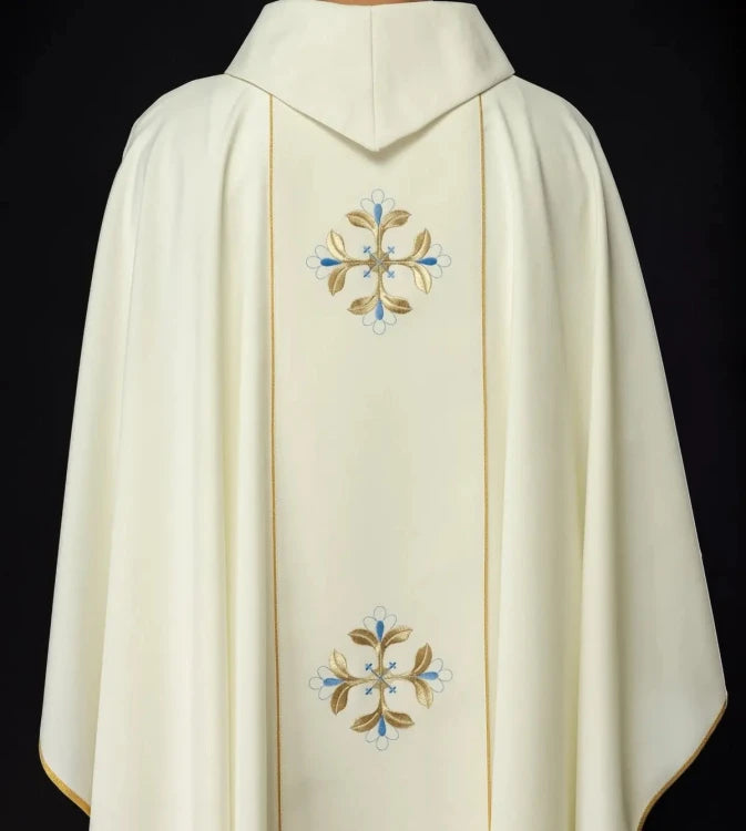 Ecru Chasuble with image of Our Lady with the Child — collar detail