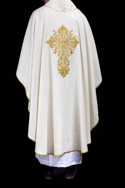 Ecru Chasuble with embroidered image of the Divine Mercy – Variant II — collar detail