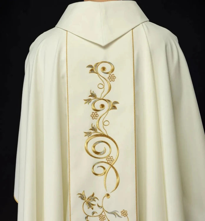 Ecru Chasuble with image of the Immaculate Heart of Mary — side view