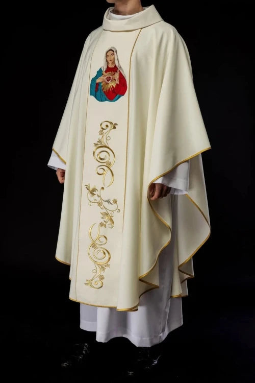 Ecru Chasuble with image of the Immaculate Heart of Mary — fabric detail