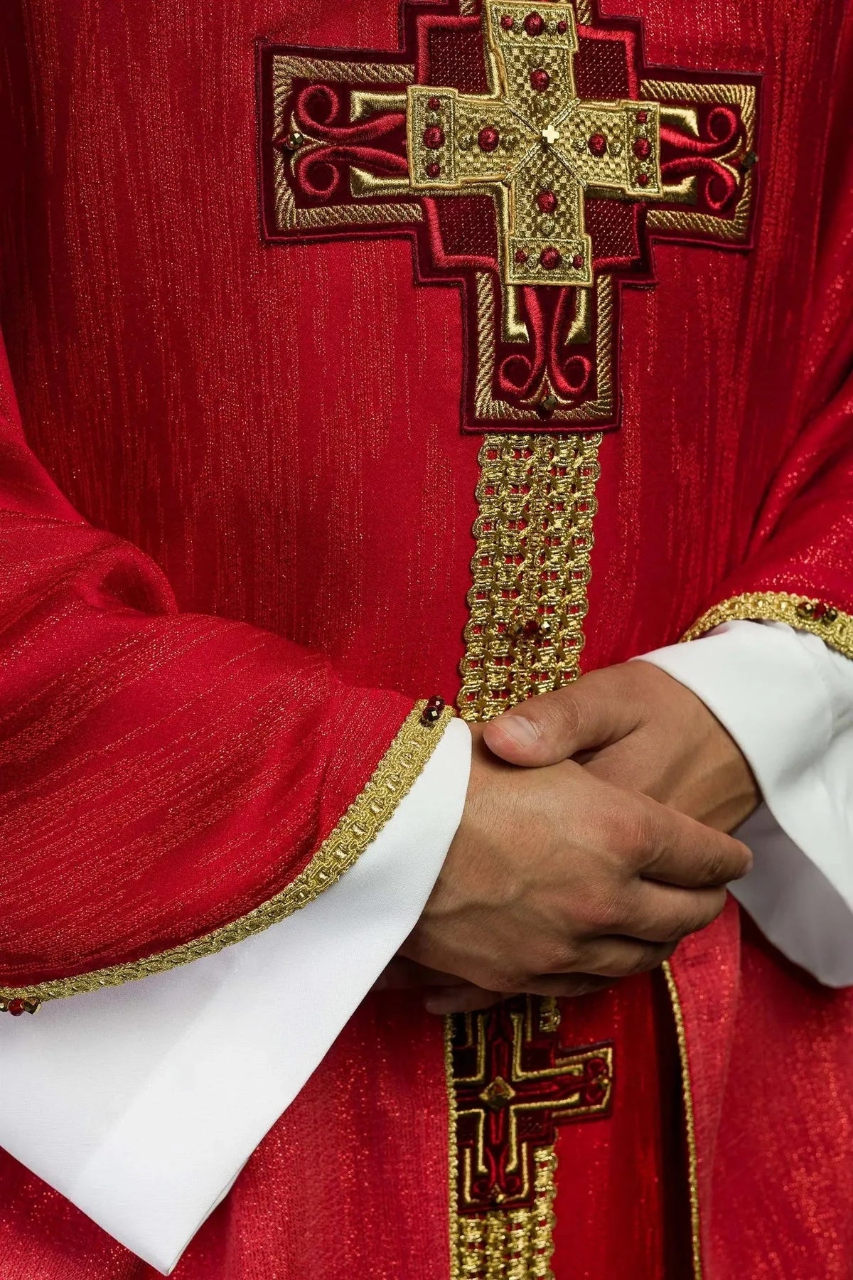 Hand-Decorated Red Chasuble with Natural Stones — collar finish