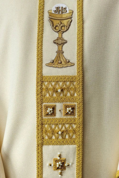 Ecru Chasuble with hand-applied natural-stone decoration – Variant III — decoration detail