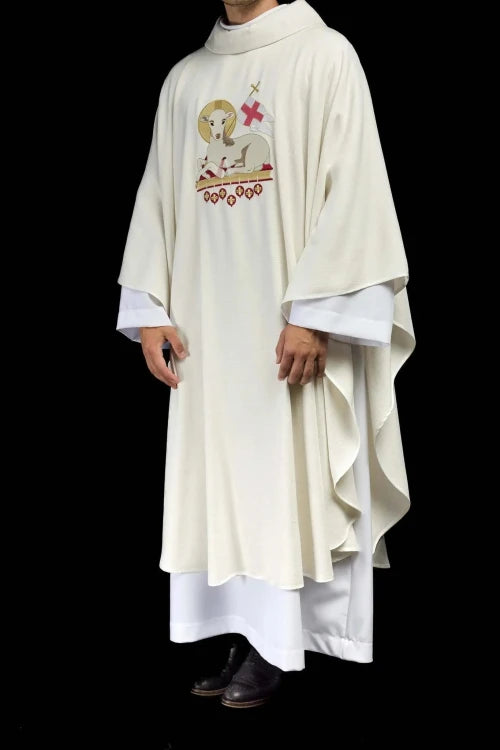 Ecru Chasuble with Lamb of God and IHS embroidery — fabric detail