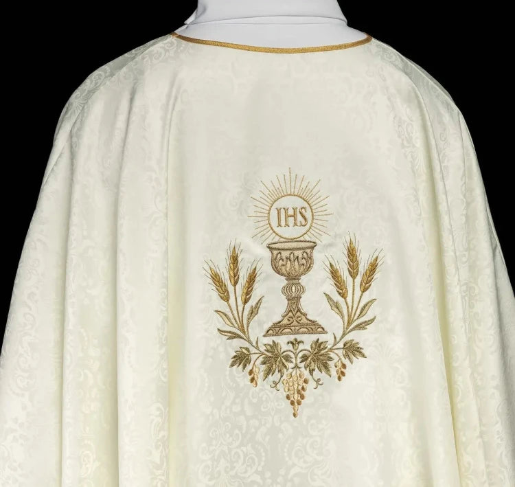 Ecru Chasuble with chalice and host embroidery on jacquard fabric — side view