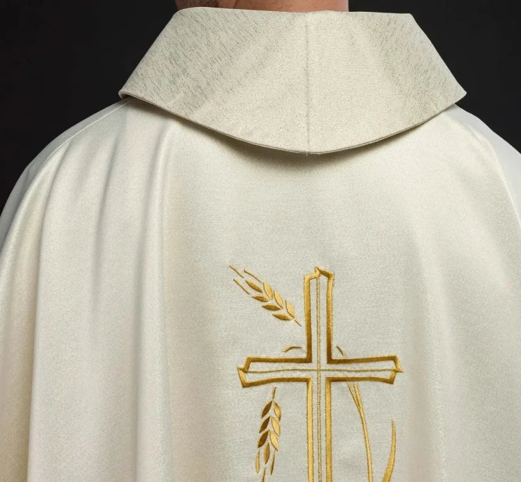 Ecru Chasuble with wheat and cross embroidery — collar detail