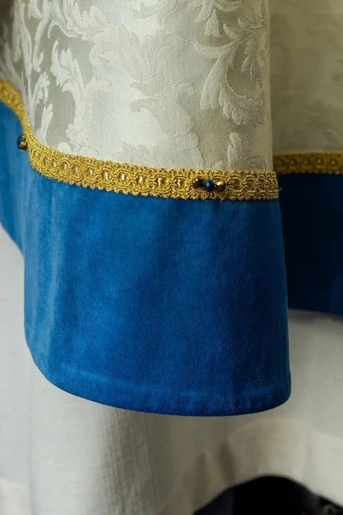 Ecru Chasuble with hand-applied Marian decoration with natural stones – Variant II — back view