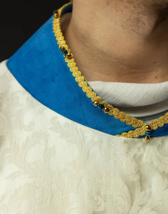 Ecru Chasuble with hand-applied Marian decoration with natural stones – Variant II — close-up detail