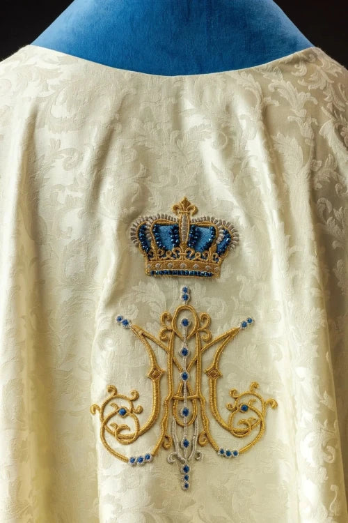 Ecru Chasuble with hand-applied Marian decoration with natural stones – Variant II — collar detail