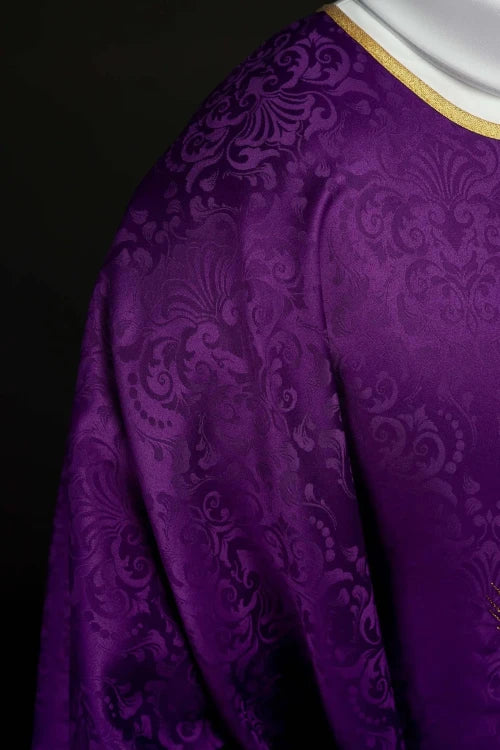 Purple Chasuble with chalice and host embroidery on jacquard fabric - gallery view 5