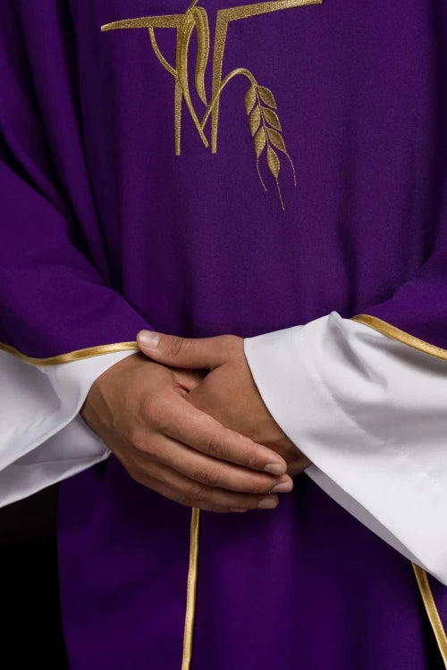 Purple Chasuble with cross and wheat embroidery - gallery view 4