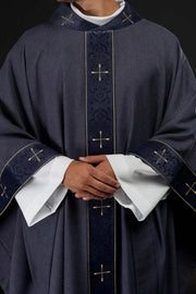 Purple Chasuble with embroidered band and cross-decorated collar - gallery view 1