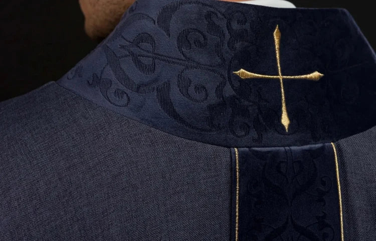 Purple Chasuble with embroidered band and cross-decorated collar - gallery view 6