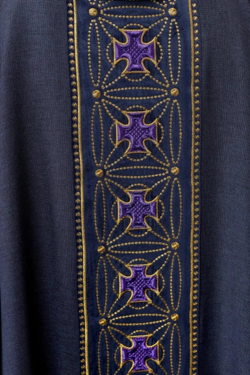 Purple Chasuble with embroidered band with cross motif - Variant II - gallery view 4