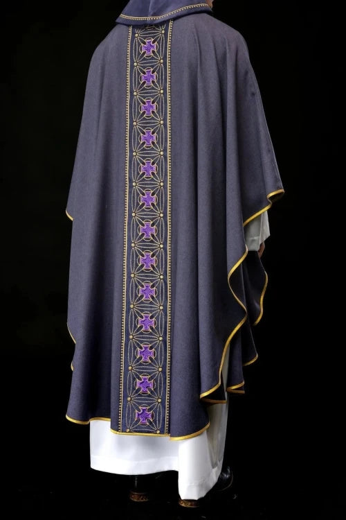 Purple Chasuble with embroidered band with cross motif - Variant II - gallery view 9