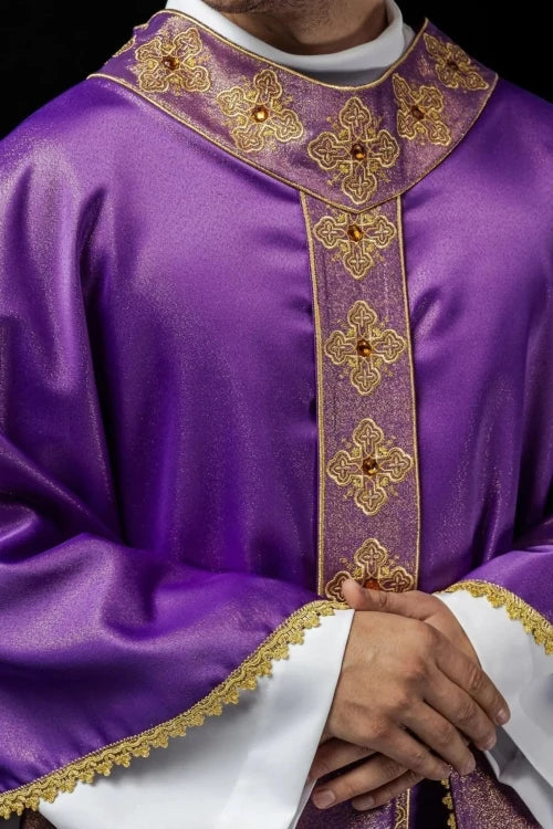 Purple Chasuble with embroidered band with cross motif - Variant II-B - gallery view 1