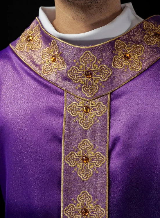 Purple Chasuble with embroidered band with cross motif - Variant II-B - gallery view 3