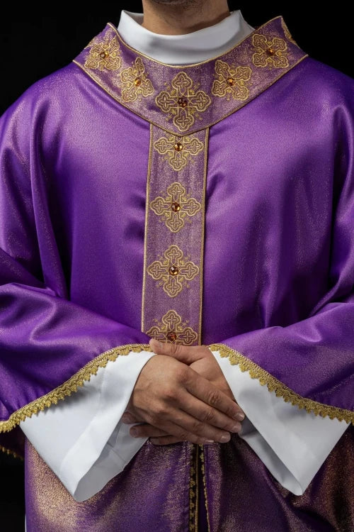 Purple Chasuble with embroidered band with cross motif - Variant II-B - gallery view 4