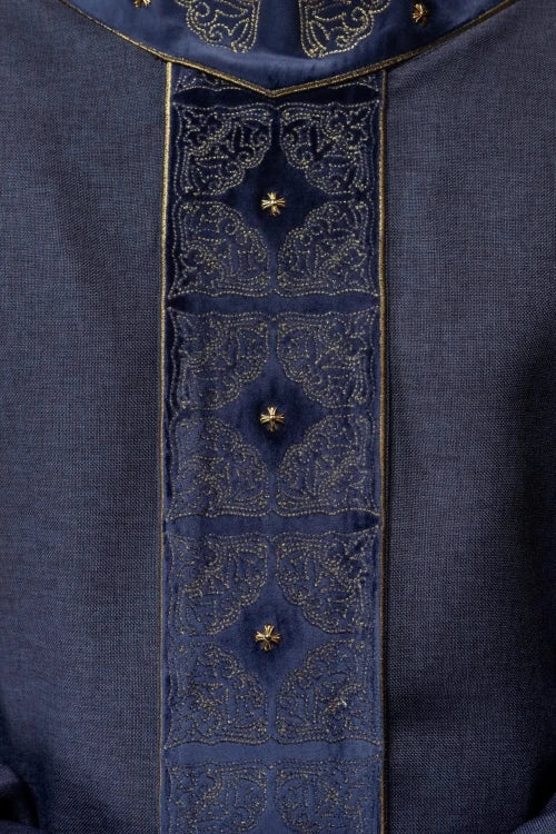 Purple Chasuble with embroidered band with cross motif - Variant III - gallery view 4