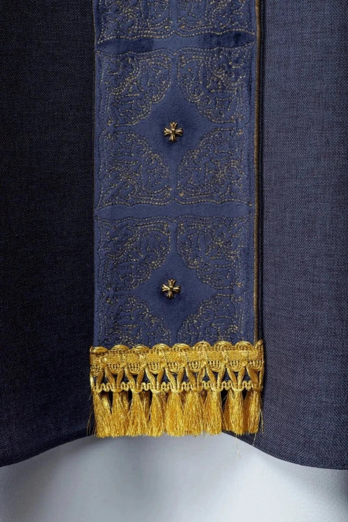 Purple Chasuble with embroidered band with cross motif - Variant III - gallery view 5