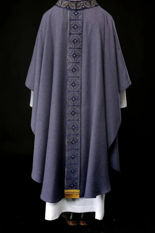 Purple Chasuble with embroidered band with cross motif - Variant III - gallery view 9