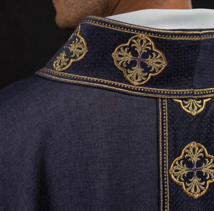 Purple Chasuble with embroidered band with cross motif - Variant IV - gallery view 6