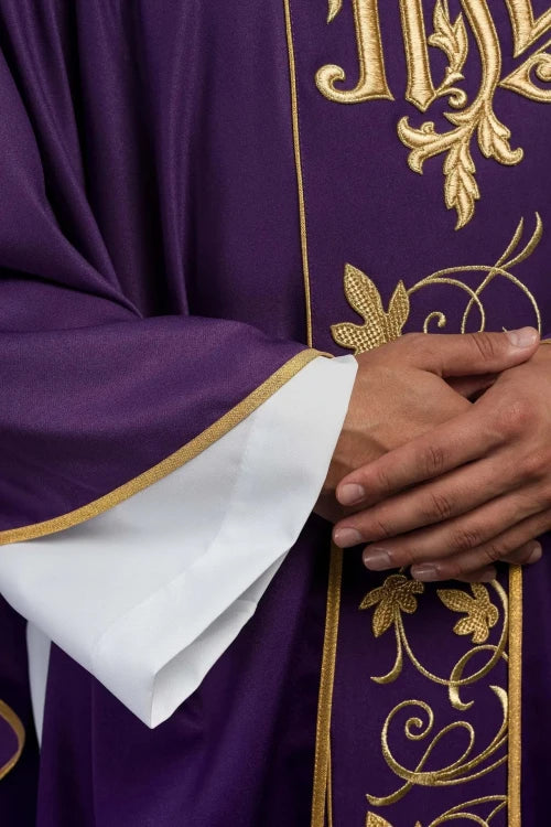 Purple Chasuble with embroidered band with IHS and floral motif - gallery view 4