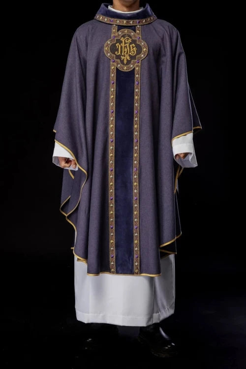 Purple Chasuble with embroidered band with IHS monogram - Variant IV - gallery view 2