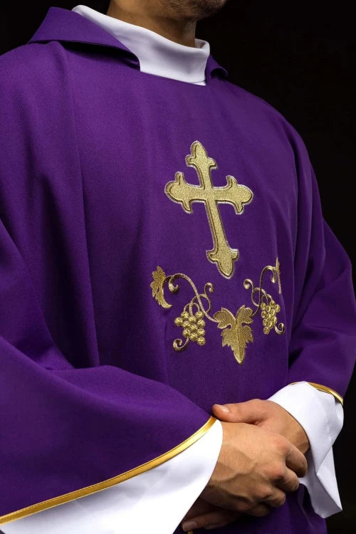 Purple Chasuble with embroidered cross and wide collar - gallery view 5