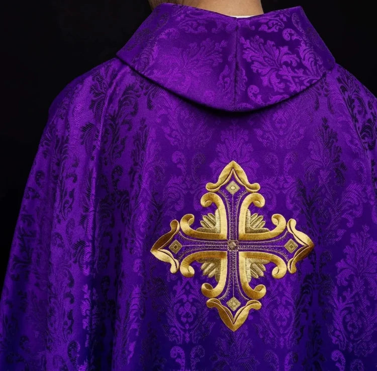 Purple Chasuble with embroidered cross on patterned fabric - gallery view 6