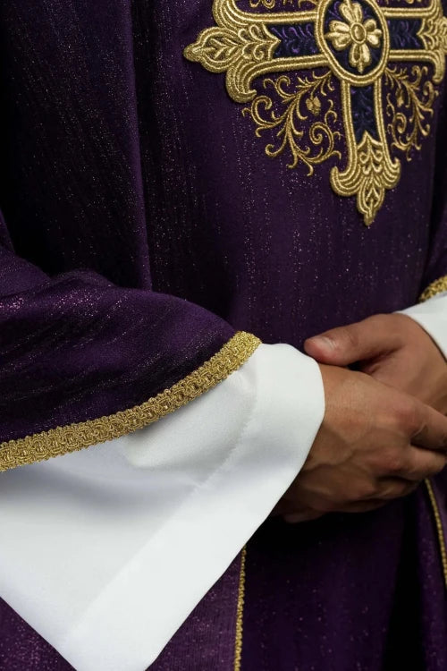 Purple Chasuble with embroidered cross - Variant IV - gallery view 4