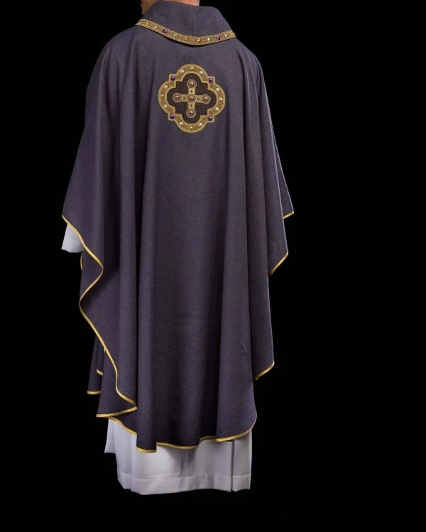 Purple Chasuble with embroidered cross - Variant VIII - gallery view 6