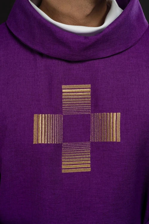 Purple Chasuble with embroidered crosses - gallery view 4