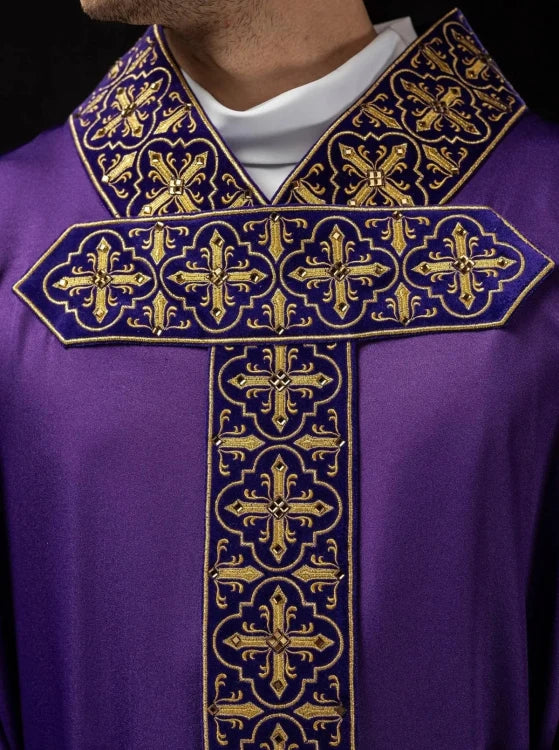 Purple Chasuble with embroidery with 500 decorative stones - Variant I - gallery view 3
