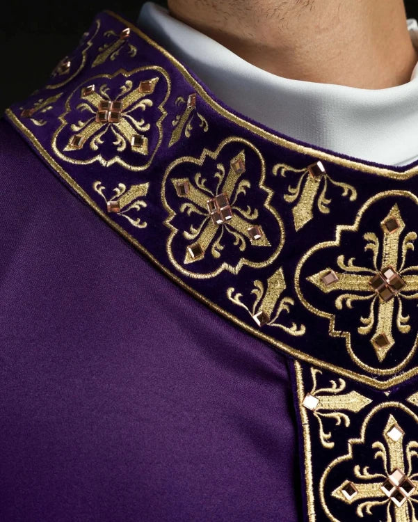 Purple Chasuble with embroidery with 500 decorative stones - Variant II - gallery view 3