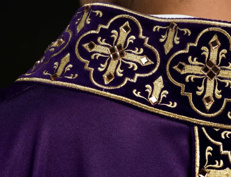 Purple Chasuble with embroidery with 500 decorative stones - Variant II - gallery view 6