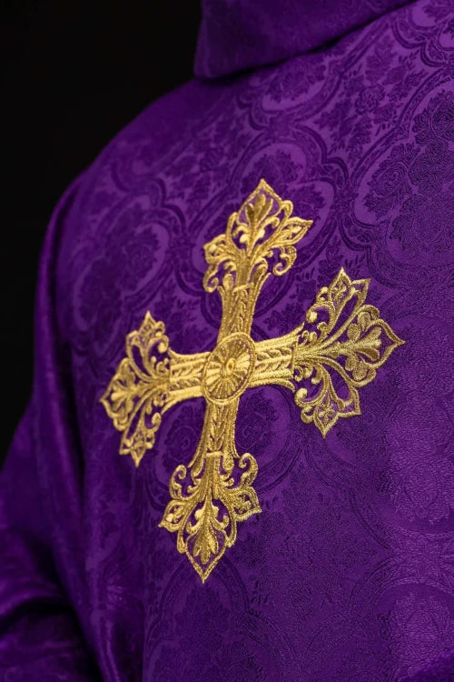 Purple Chasuble with gold cross embroidery and jacquard fabric - Variant II - gallery view 3