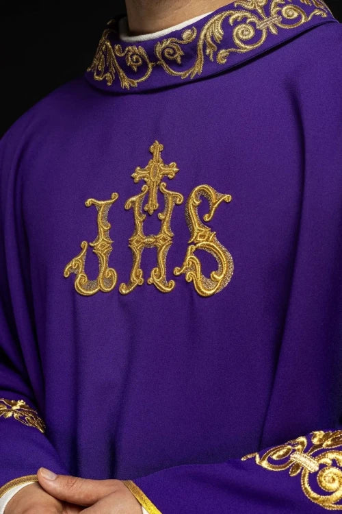 Purple Chasuble with gold IHS embroidery - Variant II - gallery view 4