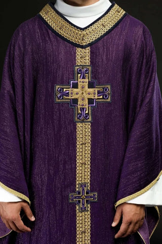 Purple Chasuble with hand decoration with natural stones - Variant I - gallery view 1