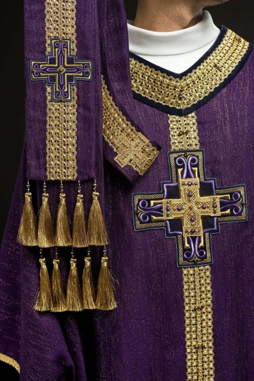 Purple Chasuble with hand decoration with natural stones - Variant I - gallery view 8
