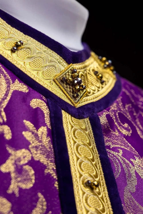 Purple Chasuble with hand decoration with natural stones - Variant II - gallery view 3