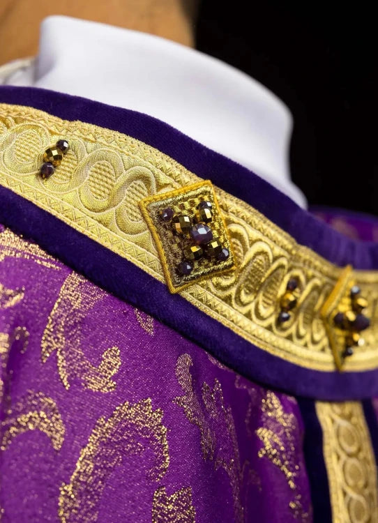Purple Chasuble with hand decoration with natural stones - Variant II - gallery view 8