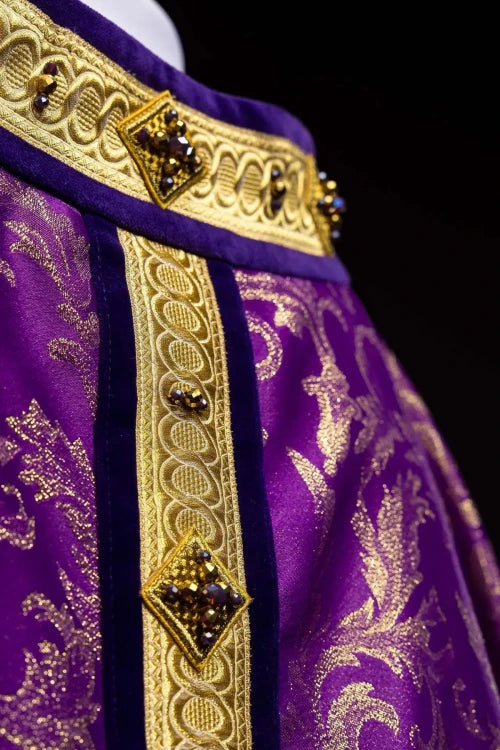 Purple Chasuble with hand decoration with natural stones - Variant II - gallery view 9