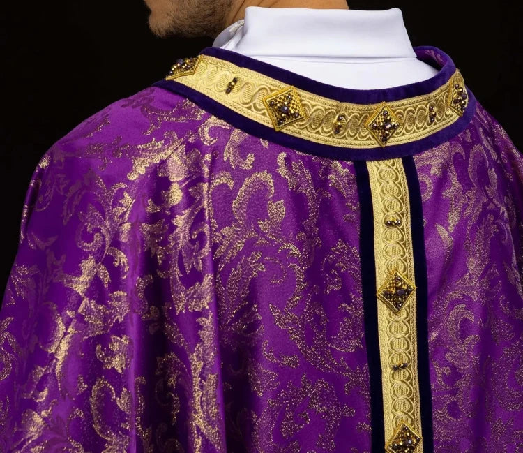 Purple Chasuble with hand decoration with natural stones - Variant II - gallery view 10