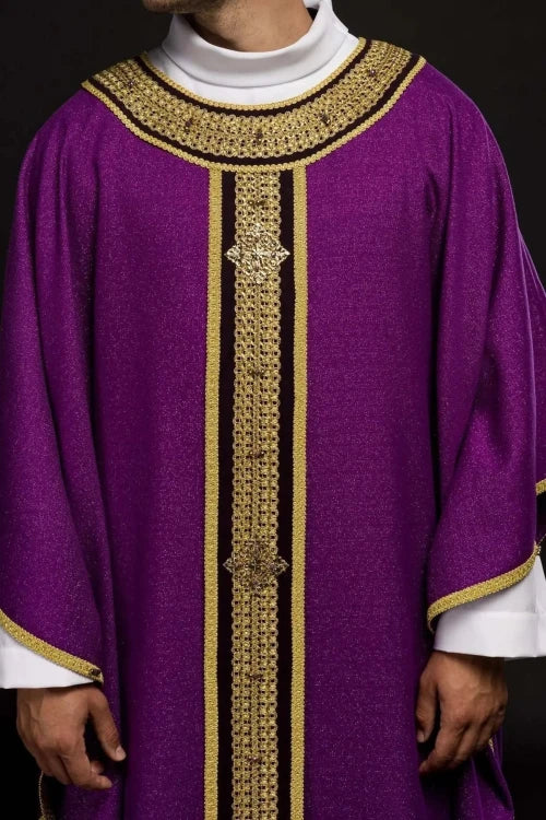 Purple Chasuble with hand decoration with natural stones - Variant III - gallery view 1