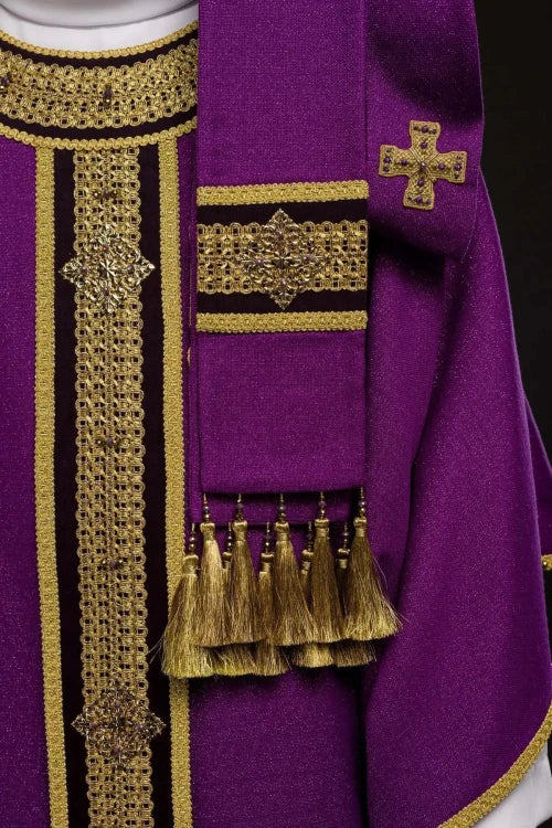 Purple Chasuble with hand decoration with natural stones - Variant III - gallery view 7